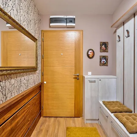 Magnifica Lux Gondola *