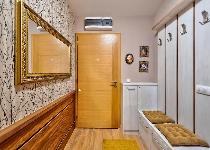 Magnifica Lux Gondola *