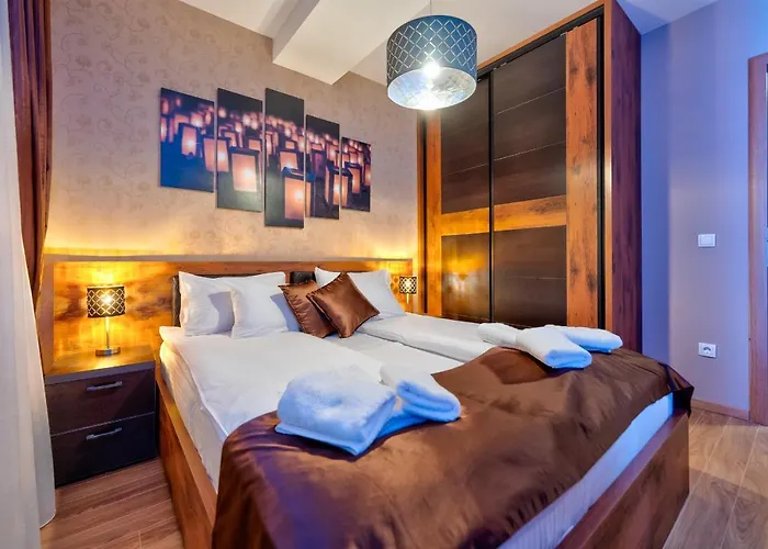 Magnifica Lux Gondola