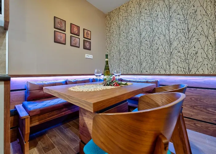 Magnifica Lux Gondola